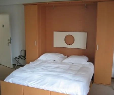 Hotel Downtown 3*